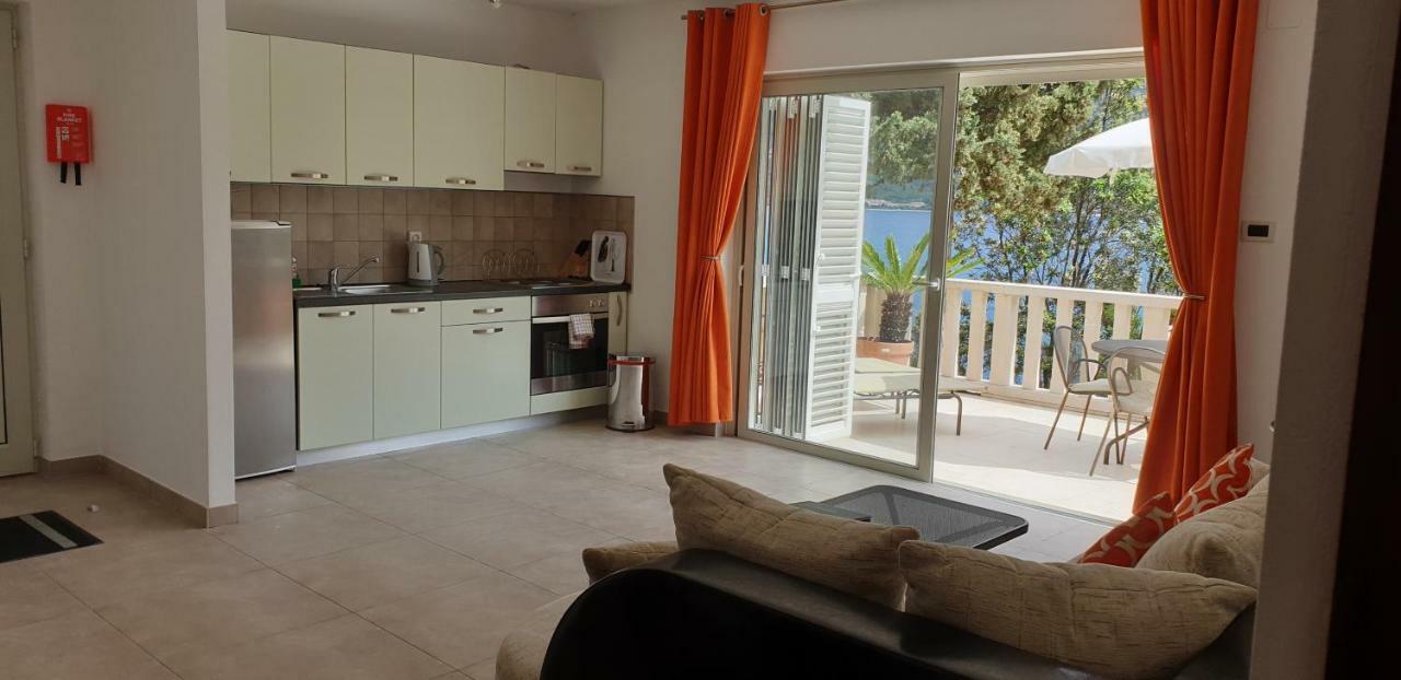 Villa Jade Apartments Front Row Sea View - Walk To Korcula Old Town Medvinjak Exterior foto